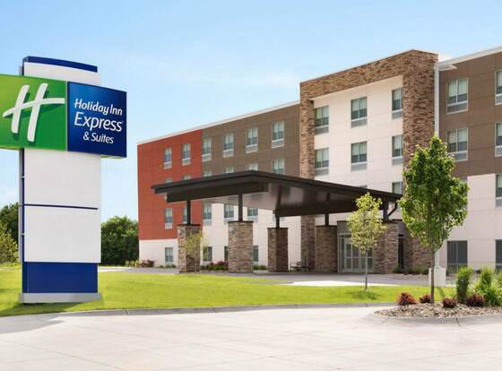 Holiday Inn Express And Suites Bardstown, an IHG Hotel allows check-in for 18 year-old guests