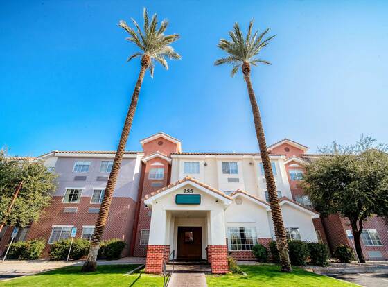 Quality Inn Chandler I-10 allows check-in for 18 year-old guests