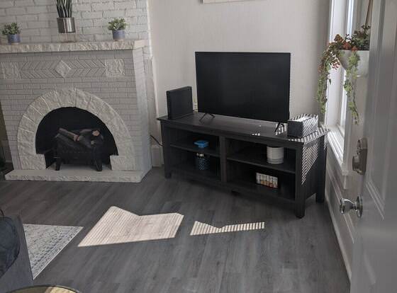 Cozy, Homey 1br Near Buffalo Medical Center allows check-in for 18 year-old guests