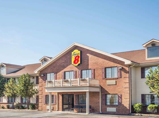 Super 8 by Wyndham Madison/Hanover Area allows check-in for 18 year-old guests