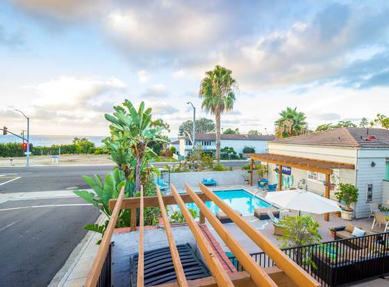 Art Hotel Laguna Beach allows check-in for 18 year-old guests