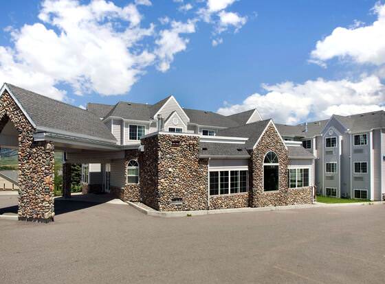 Microtel Inn & Suites by Wyndham Bozeman allows check-in for 18 year-old guests