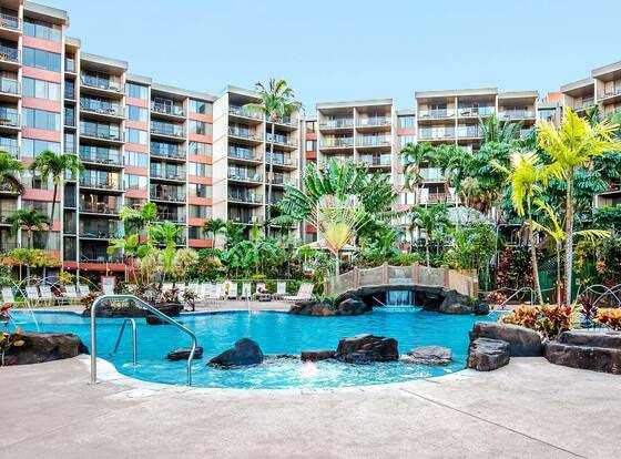Aston Kaanapali Shores allows check-in for 18 year-old guests