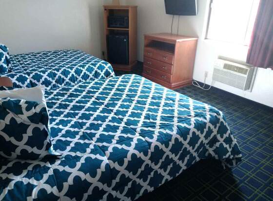 Sunset Inn & Suites allows check-in for 18 year-old guests