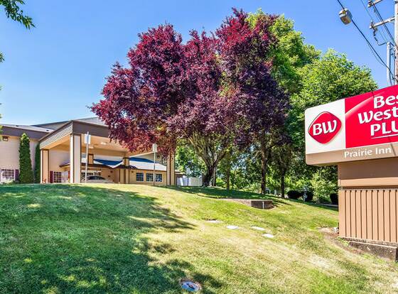 Best Western Plus Prairie Inn allows check-in for 18 year-old guests