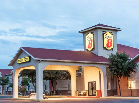 Super 8 by Wyndham Willcox allows check-in for 18 year-old guests