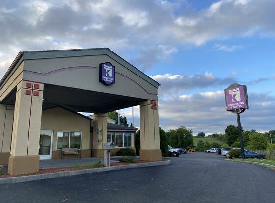 Knights Inn & Suites Dublin allows check-in for 18 year-old guests