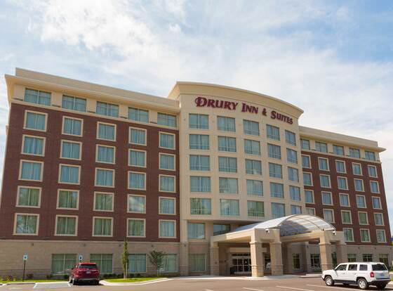 Drury Inn & Suites Grand Rapids allows check-in for 18 year-old guests