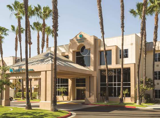 HYATT house Cypress/Anaheim allows check-in for 18 year-old guests