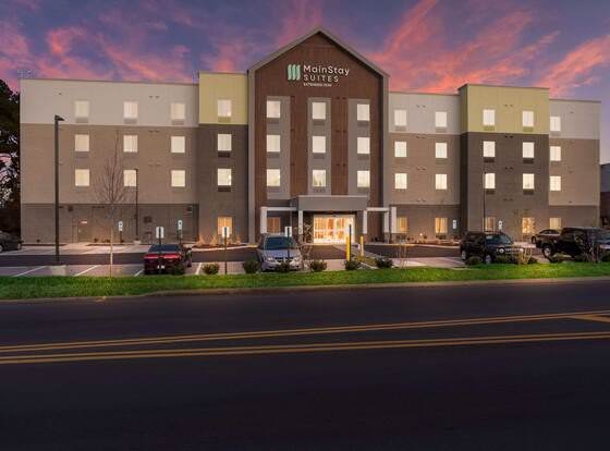 MainStay Suites Murfreesboro allows check-in for 18 year-old guests