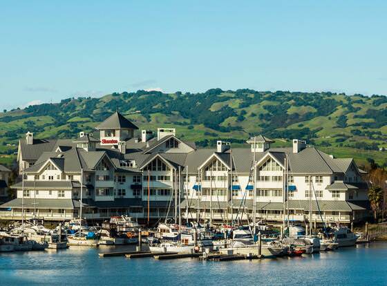 Sheraton Sonoma Wine Country Petaluma allows check-in for 18 year-old guests