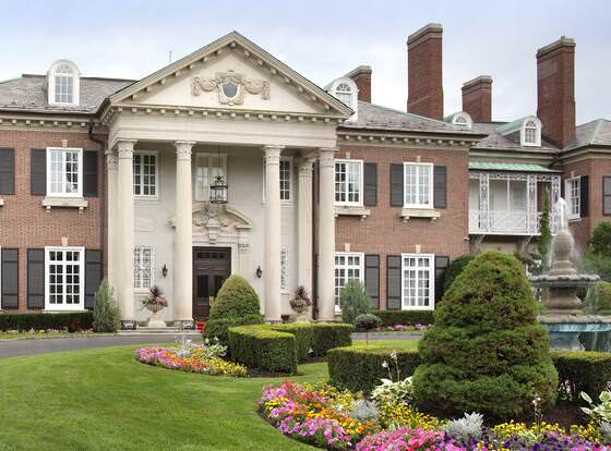 The Mansion at Glen Cove allows check-in for 18 year-old guests