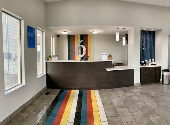 Motel 6 Ogden, UT - 21st Street allows check-in for 18 year-old guests