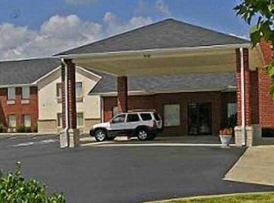 Homegate Inn and Suites allows check-in for 18 year-old guests