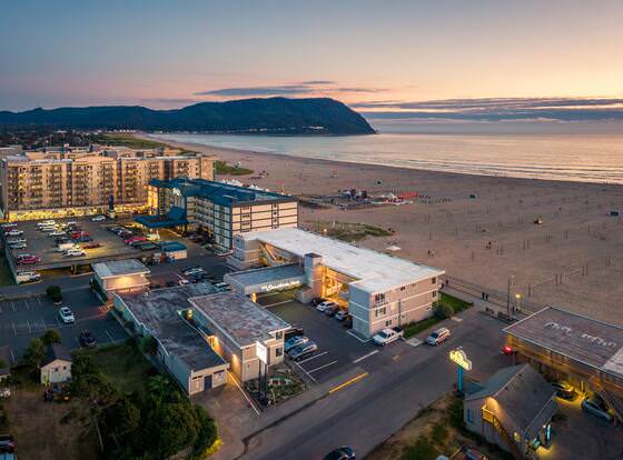 Seashore Inn on the Beach allows check-in for 18 year-old guests