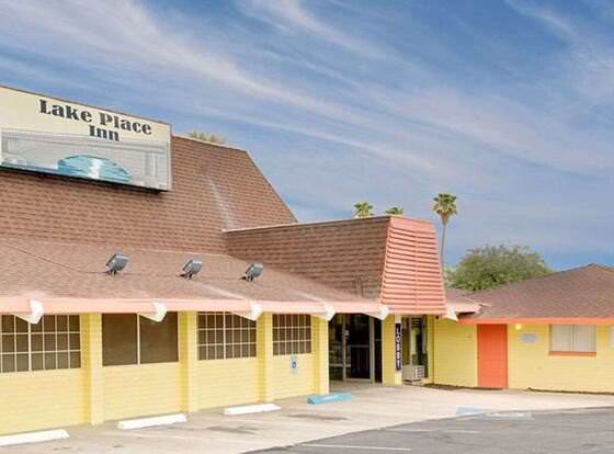 Lake Place Inn allows check-in for 18 year-old guests