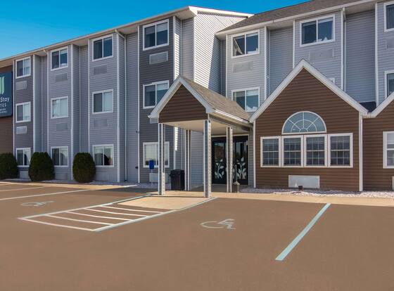MainStay Suites Clarion, PA near I-80 allows check-in for 18 year-old guests