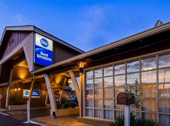Best Western Garden Villa Inn allows check-in for 18 year-old guests