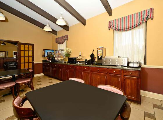 Americas Best Value Inn and Suites Aberdeen allows check-in for 18 year-old guests