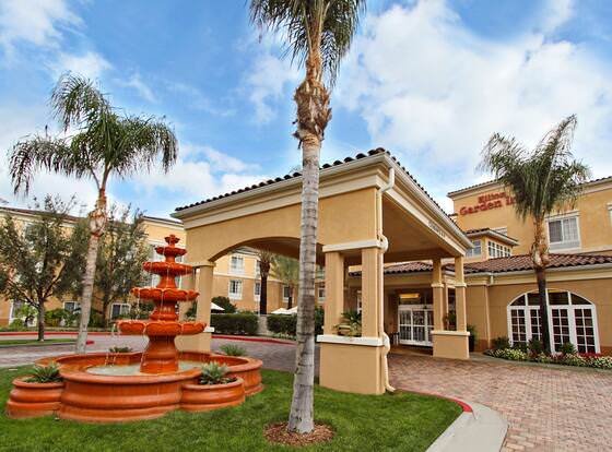 Hilton Garden Inn Calabasas allows check-in for 18 year-old guests