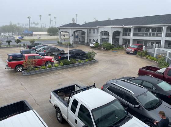 Texas Inn La Feria allows check-in for 18 year-old guests