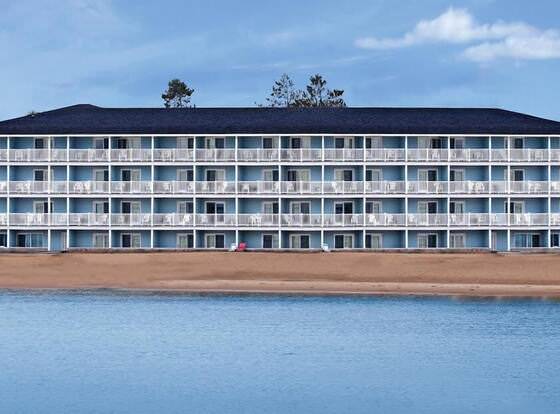 Fairview Beachfront Inn allows check-in for 18 year-old guests