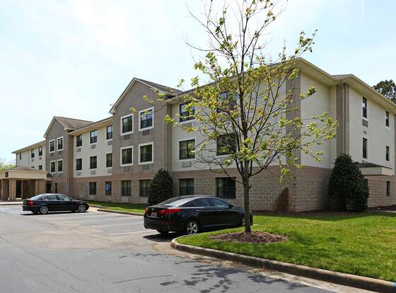 Extended Stay America Suites Hampton Coliseum allows check-in for 18 year-old guests