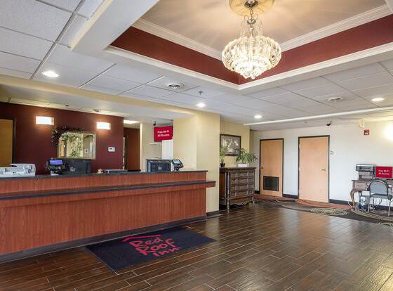 Red Roof Inn Jackson, OH allows check-in for 18 year-old guests