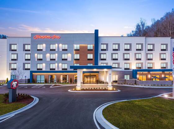 Hampton Inn Ashland City, TN allows check-in for 18 year-old guests