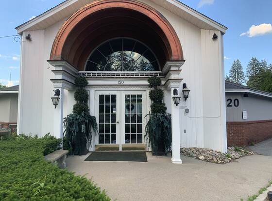 club allows check-in for 18 year-old guests