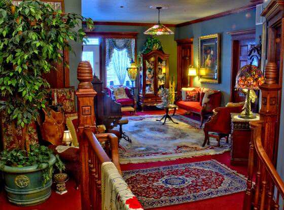 Big Yellow Inn allows check-in for 18 year-old guests