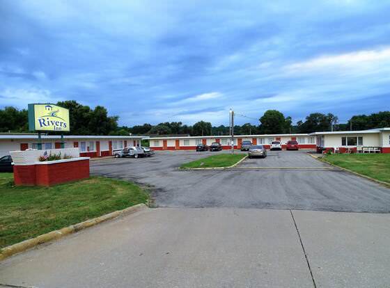 Rivers Inn allows check-in for 18 year-old guests