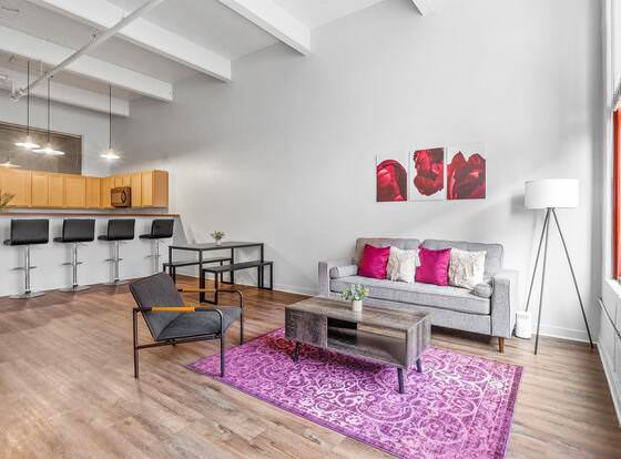 FRONTDESK 300 Heinz St Apts Pittsburgh allows check-in for 18 year-old guests