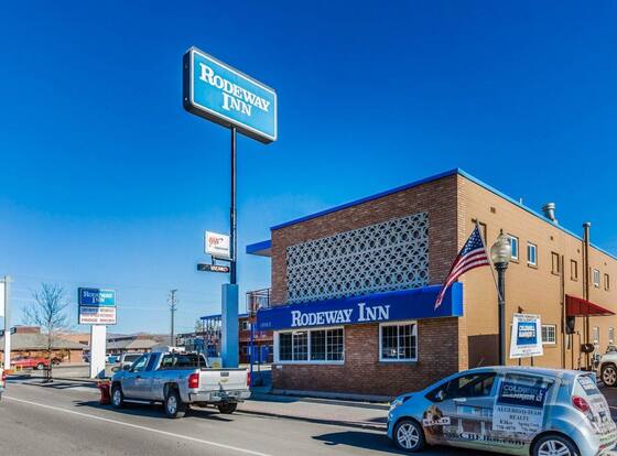Rodeway Inn Elko Downtown Area allows check-in for 18 year-old guests
