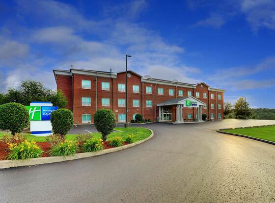 Holiday Inn Express Campbellsville, an IHG Hotel allows check-in for 18 year-old guests