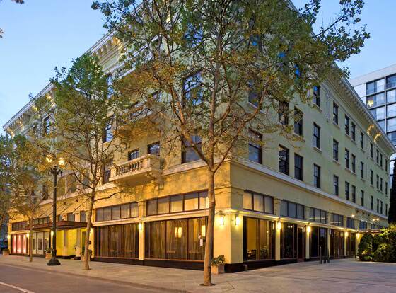 Four Points by Sheraton San Jose Downtown allows check-in for 18 year-old guests