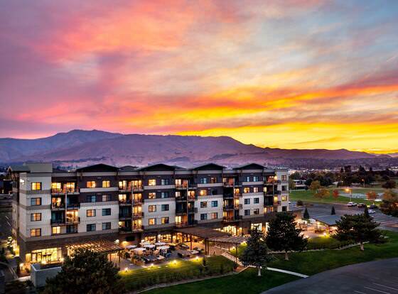 Residence Inn by Marriott Wenatchee allows check-in for 18 year-old guests
