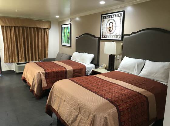 Economy Inn LAX allows check-in for 18 year-old guests