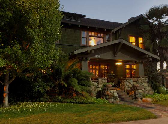 Blackbird Inn allows check-in for 18 year-old guests