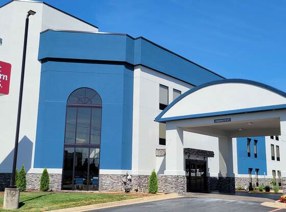 Best Western Plus Harrisonburg allows check-in for 18 year-old guests