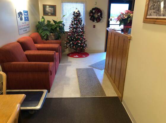 Simple Rewards Inn Shelbina allows check-in for 18 year-old guests