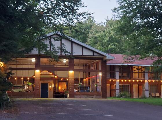Pocono Mountains Hotel and Spa allows check-in for 18 year-old guests