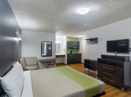 Studio 6 Oklahoma City, OK - Airport allows check-in for 18 year-old guests