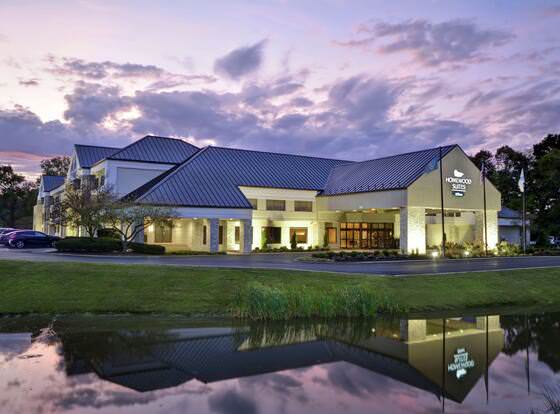 Homewood Suites by Hilton Indianapolis Carmel allows check-in for 18 year-old guests
