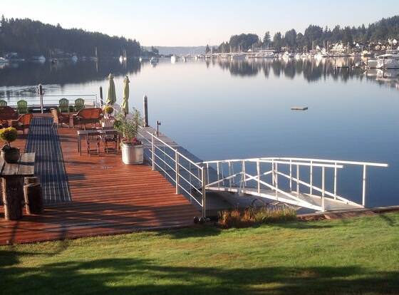 Waterfront Inn allows check-in for 18 year-old guests