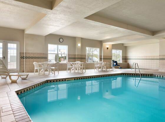Country Inn & Suites by Radisson, St. Cloud East, MN allows check-in for 18 year-old guests