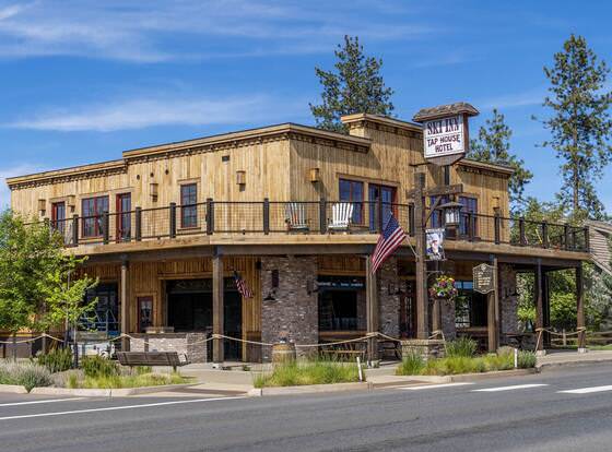 Ski Inn Taphouse Hotel allows check-in for 18 year-old guests