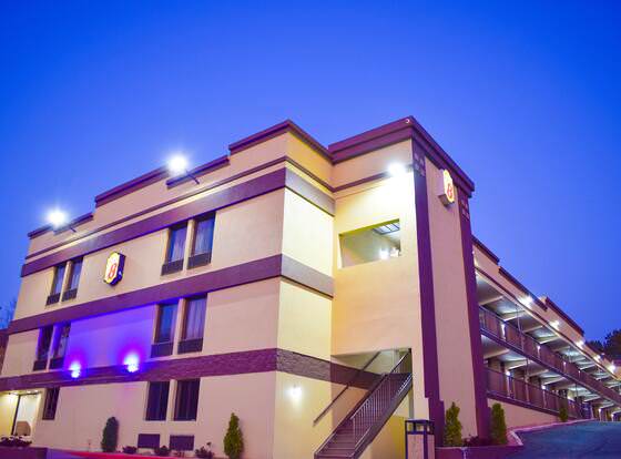 Super 8 by Wyndham Raleigh Downtown allows check-in for 18 year-old guests