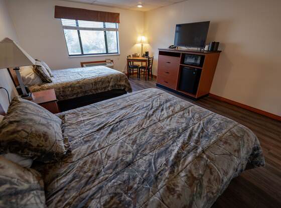 Rimrock Hotel allows check-in for 18 year-old guests