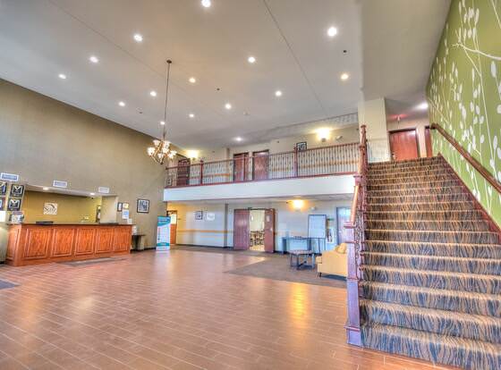 Sleep Inn & Suites Pleasant Hill - Des Moines allows check-in for 18 year-old guests